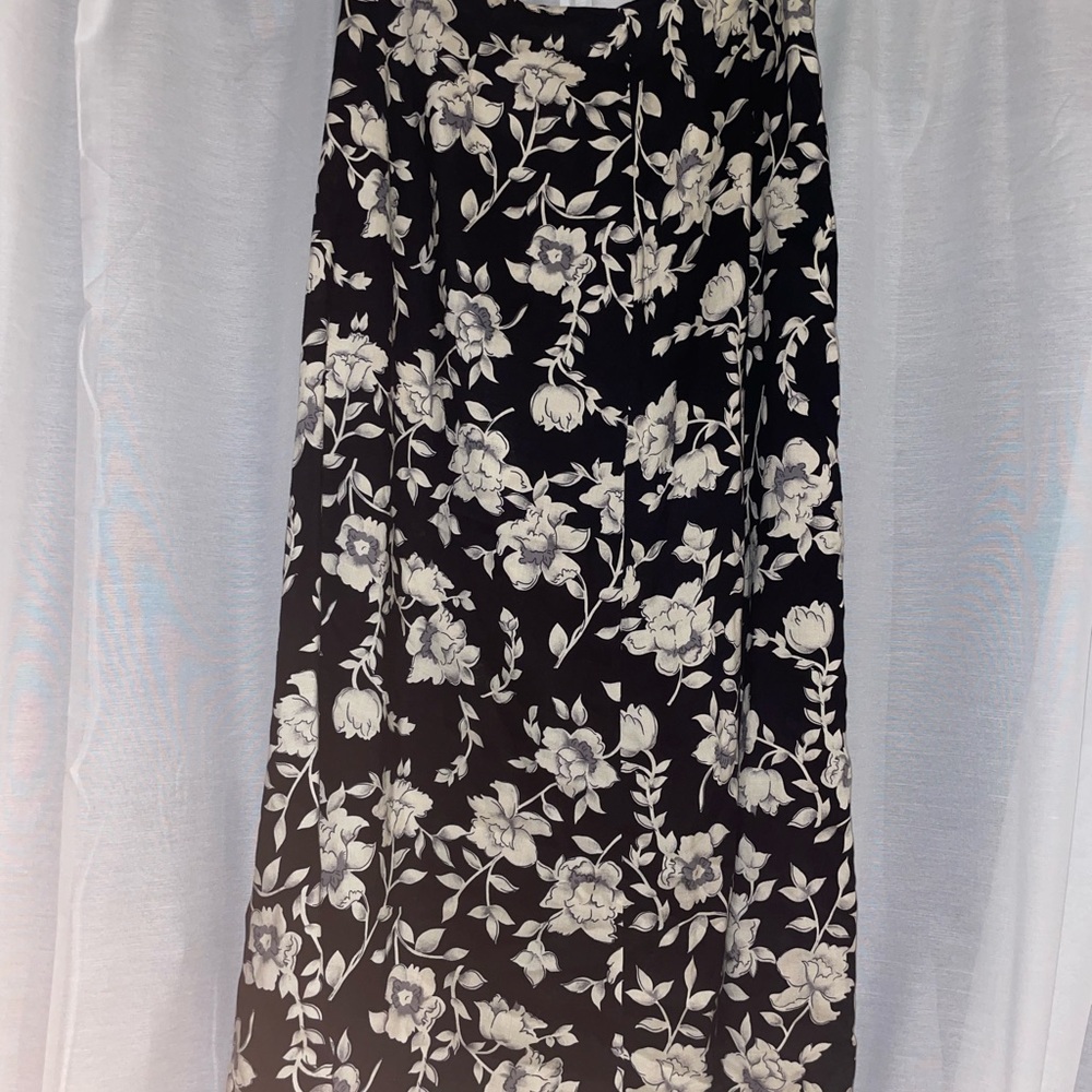 Vintage Floral Black and White Women's Skirt size XL
